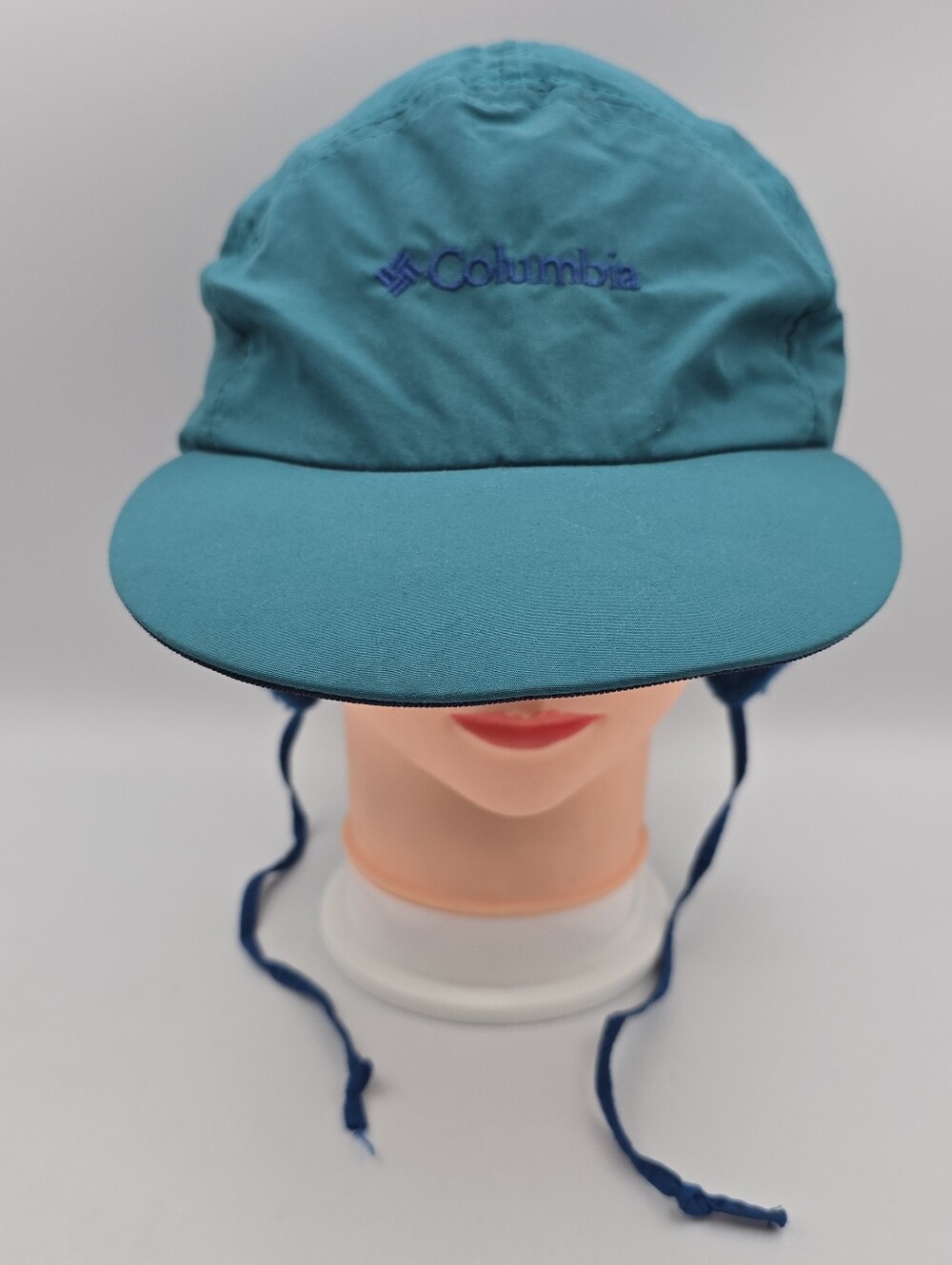 Vintage Columbia Teal/Blue Winter Nylon/Fleece Ear Flap Trapper Size M